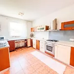 Apartman Wood & Light Loft - Private Parking