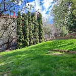 Wood & Light Loft - Private Parking Sarajevo