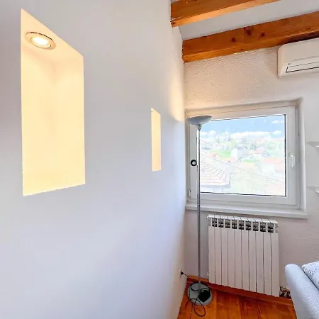 شقة Wood & Light Loft - Private Parking سراييفو