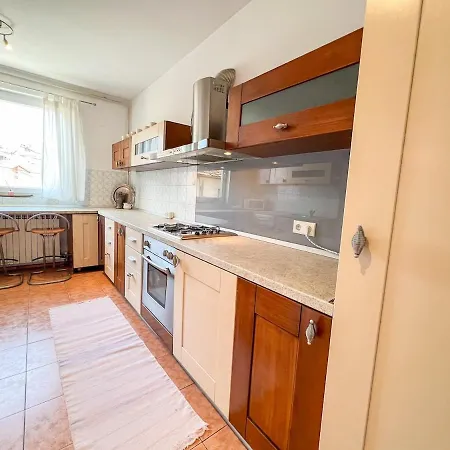 Wood & Light Loft - Private Parking