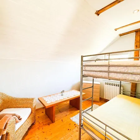 Wood & Light Loft - Private Parking