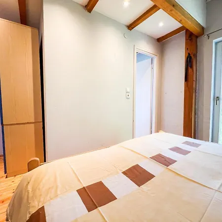 Wood & Light Loft Apartment