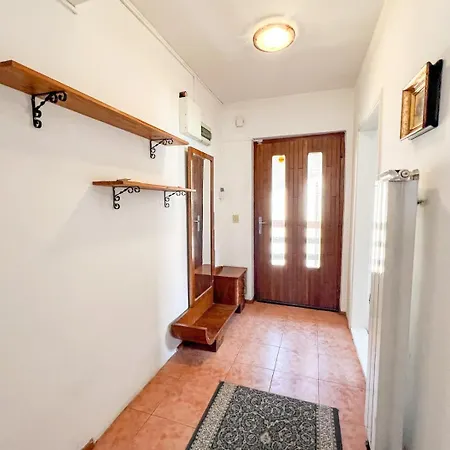 Apartment Wood & Light Loft *