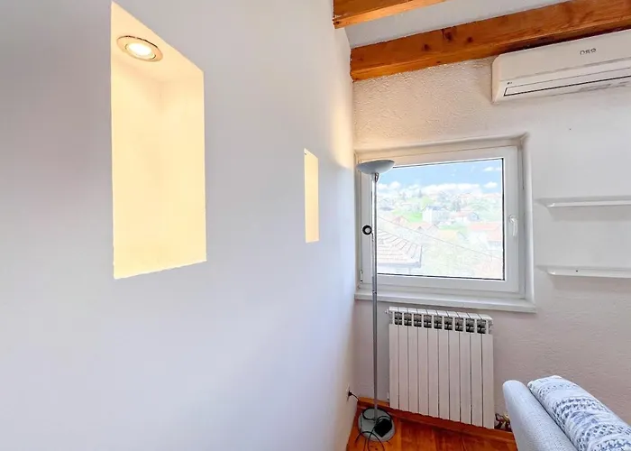 Apartment Wood & Light Loft - Private Parking Sarajevo